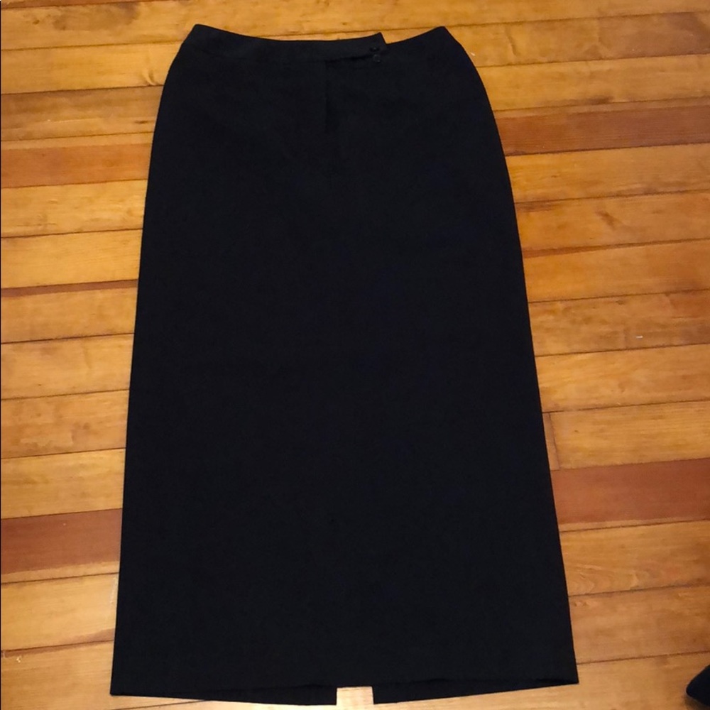 FULL LENGTH BLACK SKIRT